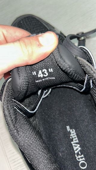 Off-White Be Right Back 43