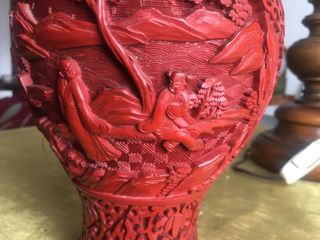Vaso ceramica rosso intagliato motivi orientali
