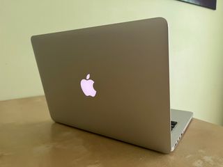 MacBook Pro 13 en su caja original