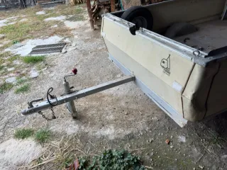 Remolque tienda adaptable carga con papeles