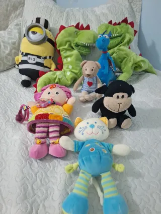 Marionetas de dedo y lote Peluches