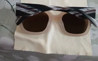 Gafas de sol mujer beige y negro