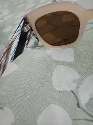 Gafas de sol mujer beige y negro