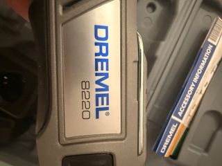 Dremel 8220 Caja Nueva