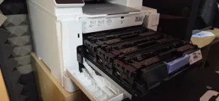 Stampante laser a colori HP