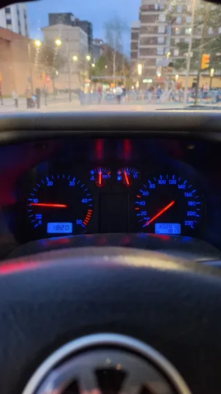 Volkswagen Transporter 2002 Turismo y Nacional