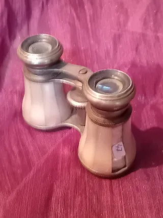 Prismáticos de teatro antiguos