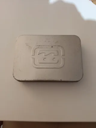 Lata metálica Billabong