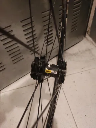 Rueda Mavic Crossroc 29 Lefty