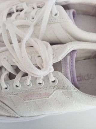 Zapatillas Adidas 3MC Hombre Blancas/Moradas