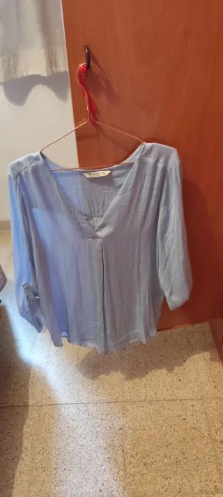 Blusa Stradivarius azul talla M
