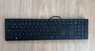 PC HP i7-13700 32GB 512SSD + teclado y mouse HP