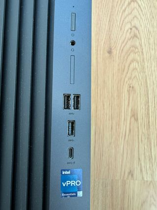 PC HP i7-13700 32GB 512SSD + teclado y mouse HP