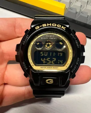 Reloj Casio G-Shock Negro y Dorado