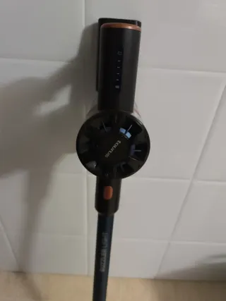 Aspiradora escoba Taurus Guzzler Light