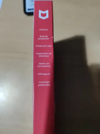 Antivirus McAfee LiveSafe 1 anno
