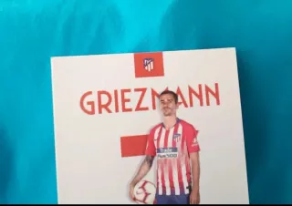 2018 Griezmann postal oficial Atlético de Madrid