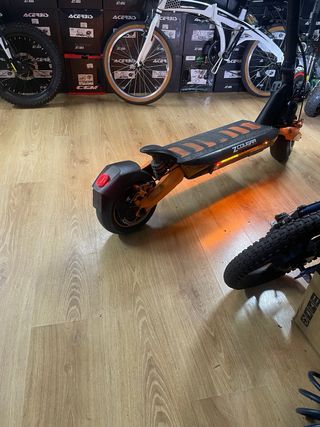 Patinete Eléctrico ZOLER con Luces LED