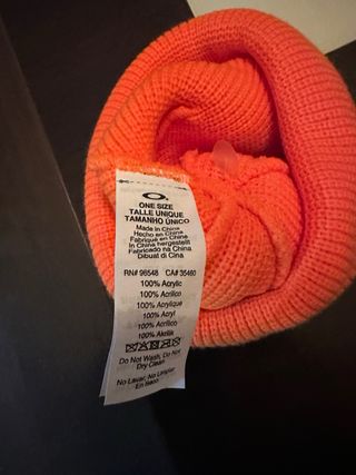 Gorro Oakley Naranja Pom Pom Nuevo