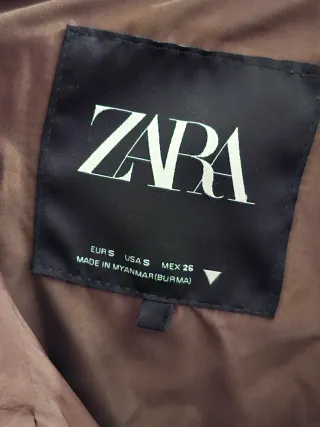 Chaquetón marrón water repellent.