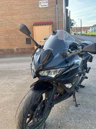 Kawasaki Ninja 650 KRT