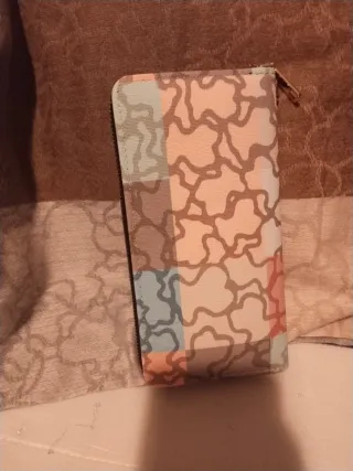 Cartera de mano con estampado