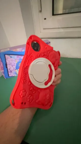 Tablet Infantil SUAAT Android 9 Roja NUEVA sin uso