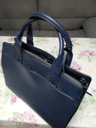 Bolso de mano azul