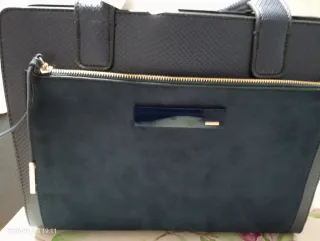 Bolso de mano azul