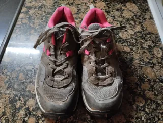 Zapatillas trekking niñ@ gris y rosa