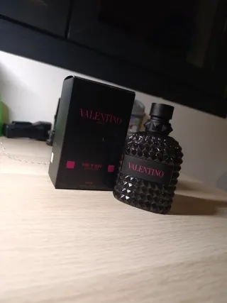 botes de 10ml de Valentino born in extradose