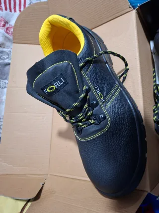 Bambas de seguridad FORLI. Numero 45.