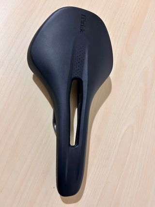 Sillín Fizik Vento Antares R1 Carbon 140mm