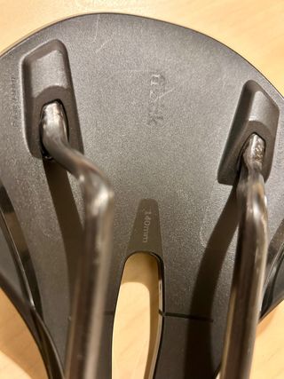 Sillín Fizik Vento Antares R1 Carbon 140mm