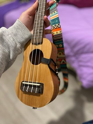 Ukelele IRIN Soprano con funda