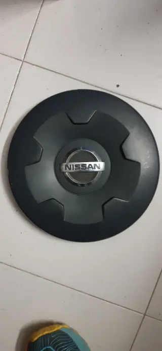 Tapacubos Nissan