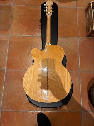 Epiphone Acústica EJ-200