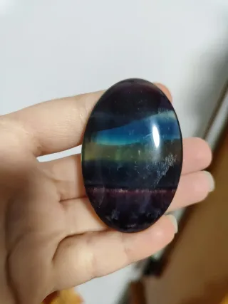 Pietra di fluorite levigata