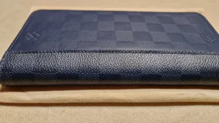 Cartera Louis Vuitton Damier Infini Zippy Vertical