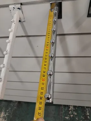 Colgador para expositor lineal (Lama)