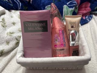 Cesta Regalo Perfume y Maquillaje