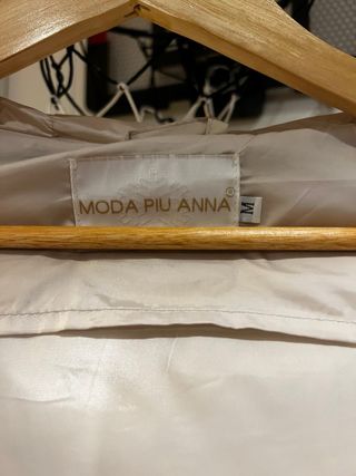 Anorak señora marrón con capucha