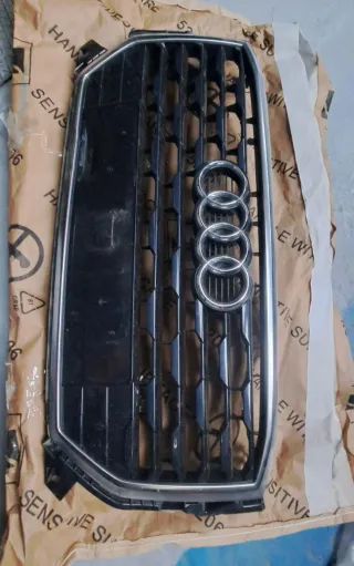 Rejilla Audi Q2