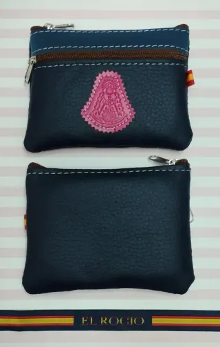 MONEDERO PIEL VIRGEN DEL ROCIO + PULSERA REGALO