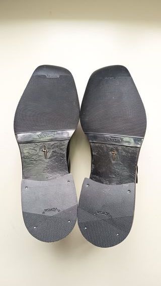 Scarpe Cesare Paciotti con fibbia N. 42.5