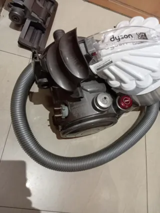 Aspiradora Dyson DC32