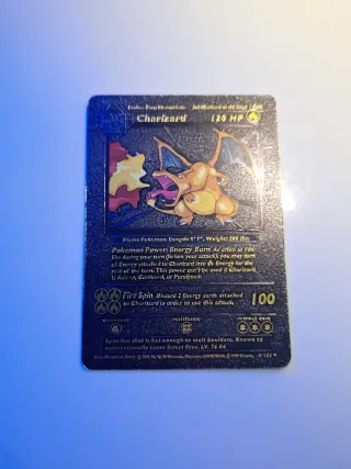 Carta Pokémon Charizard 120 HP