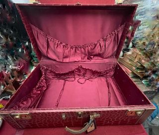 Lujosa Maleta antigua piel cocodrilo años 40