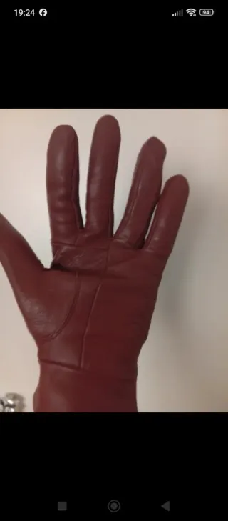 Guantes de piel color burdeos