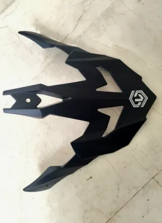 Visera para casco de moto